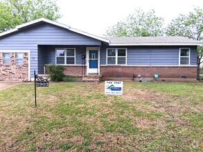 Building Photo - 2903 Cheaney Dr