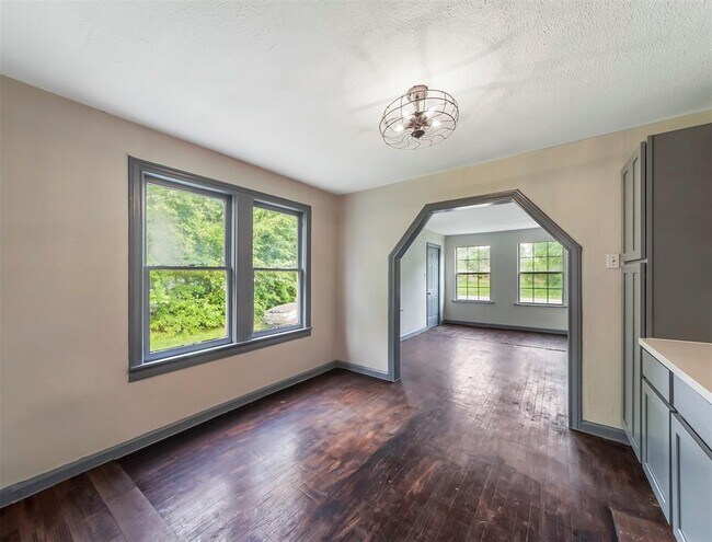 Building Photo - 4142 Mallow St