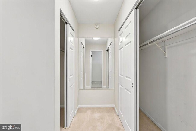 Building Photo - 706 Andover Ct
