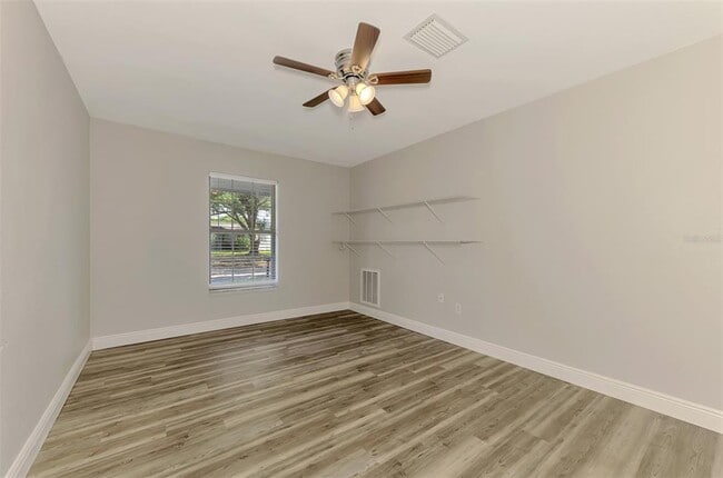 Building Photo - 5520 Hayden Blvd