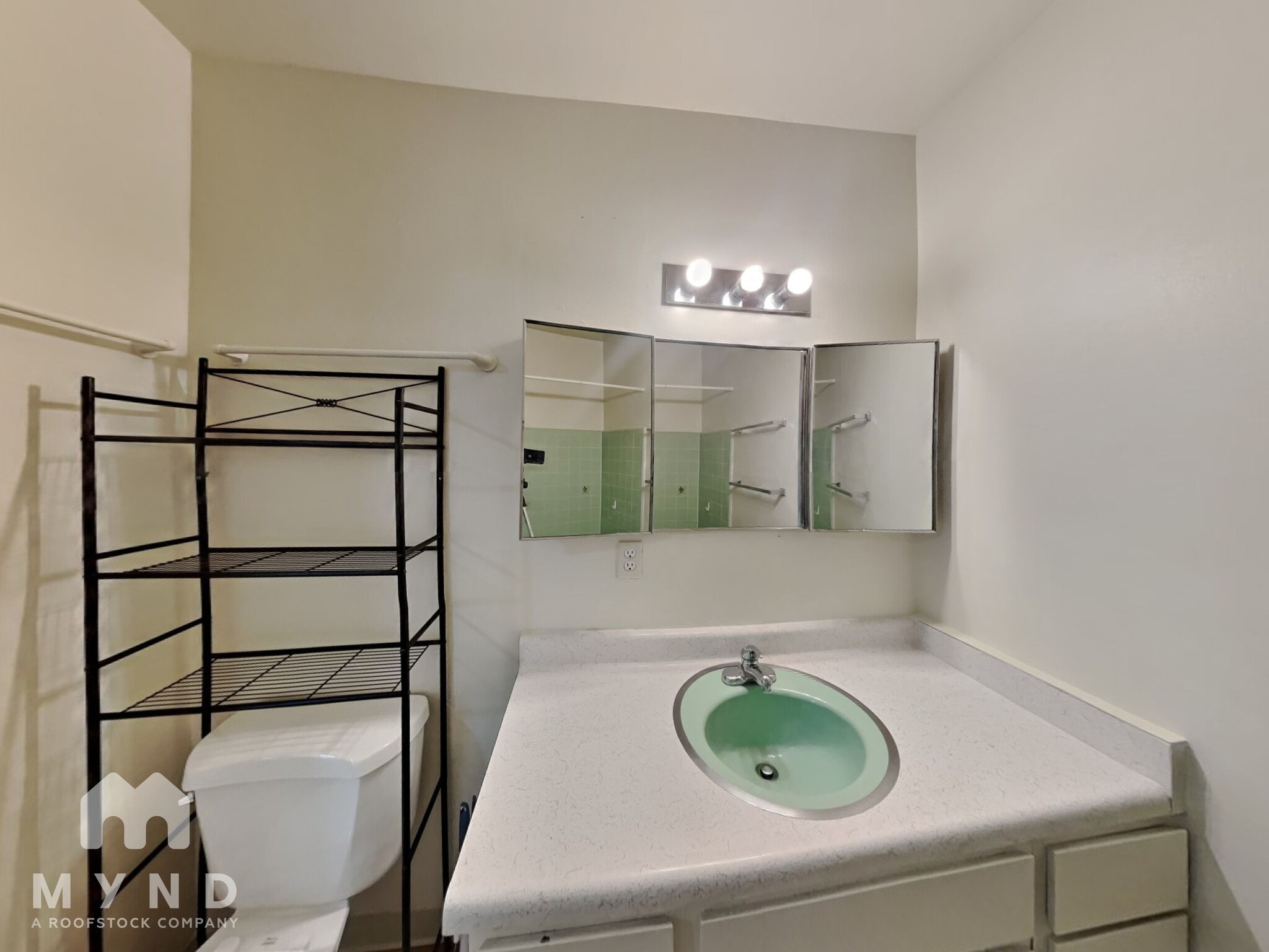 Building Photo - 3565 Buckhorn Way