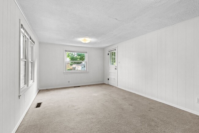Building Photo - Super Cute 3 Bedroom in Fayetteville!