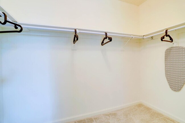 Building Photo - 320 23rd St S