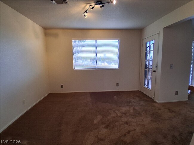 Building Photo - 3958 Delos Dr