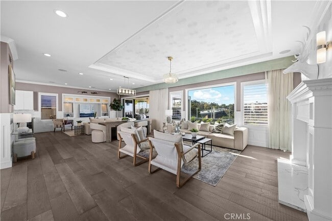 Building Photo - 58 Victoria