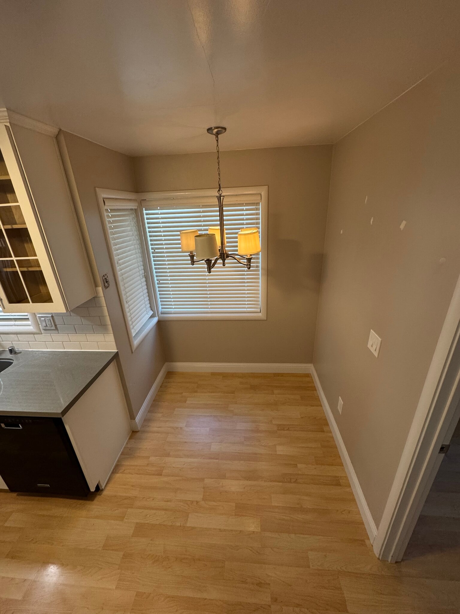 Building Photo - 1927 5th Ave