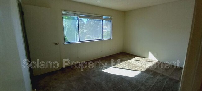 Building Photo - 3210 Mustang Cir