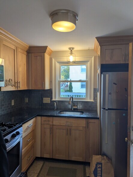 Building Photo - 50 Ridgeview Ave