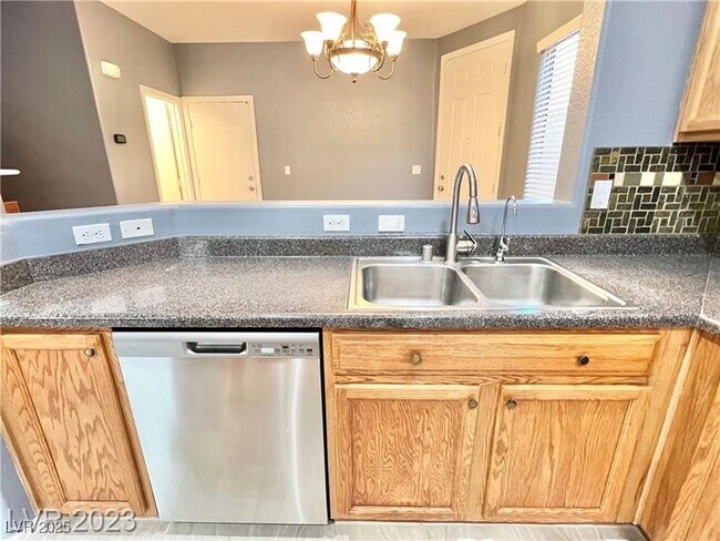 Building Photo - 337 Bright Sumac Ct