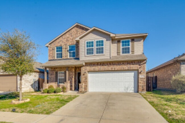 Building Photo - Beautiful 4/2.5 in Forney - like new!