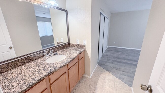 Building Photo - Low rent! Fully Renovated 2BR Condo Gated ...