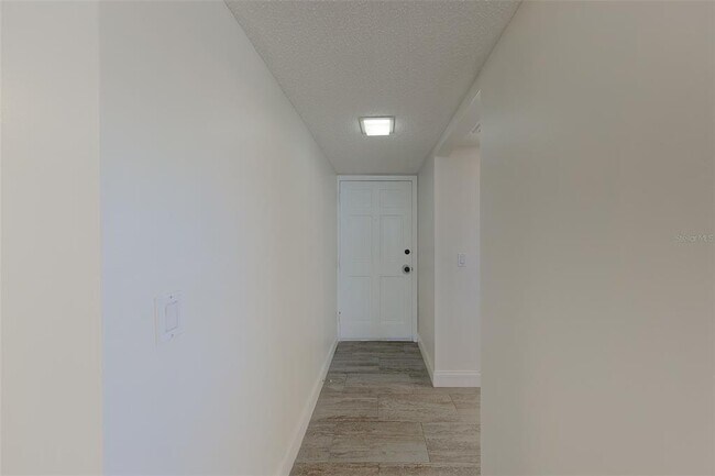 Building Photo - 10215 Regal Dr