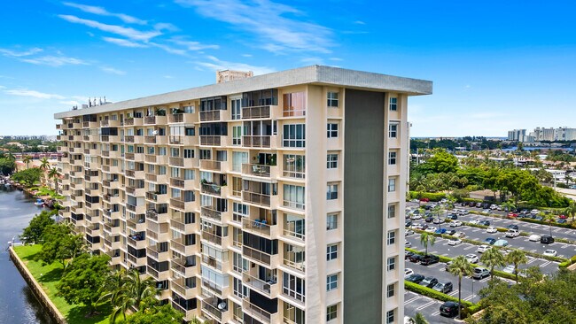 Building Photo - 801 S Federal Hwy