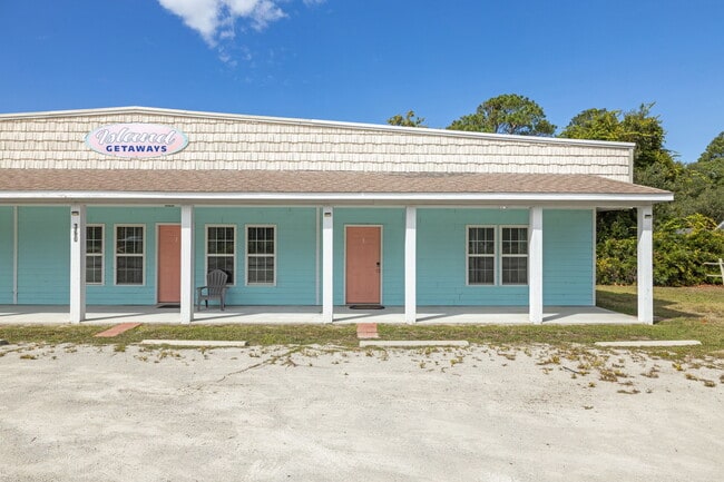 Building Photo - 360 Island Rd