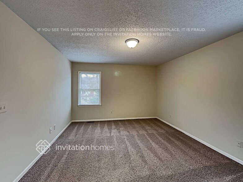 Building Photo - 2620 Woodcrest Dr SW