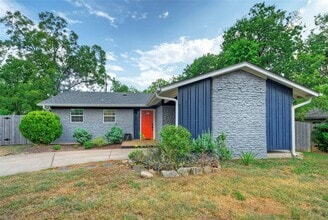 Building Photo - 6811 Miranda Dr