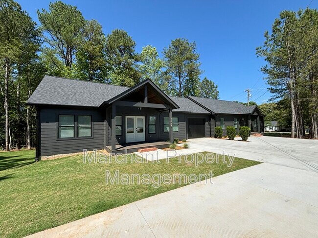 Building Photo - 3715 Greenpond Rd