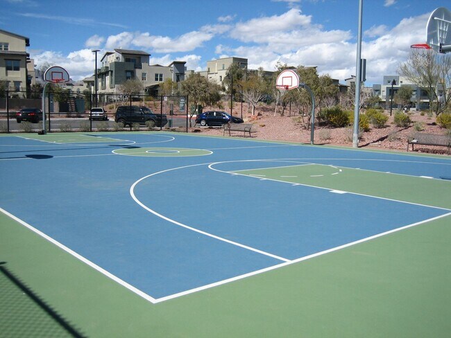 Building Photo - Beautiful 3 bd home in Summerlin Center ne...
