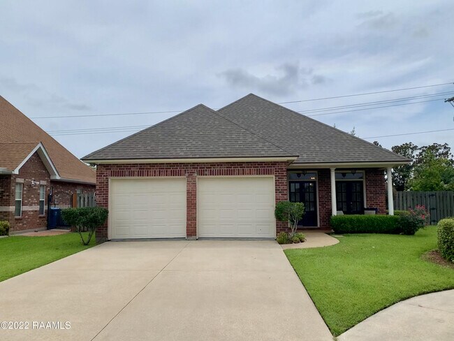 Building Photo - 126 Kingspointe Cir