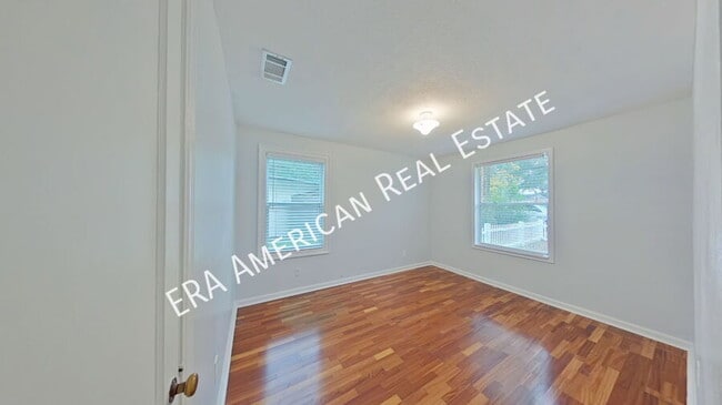 Building Photo - 9 Okahatchee Cir SE