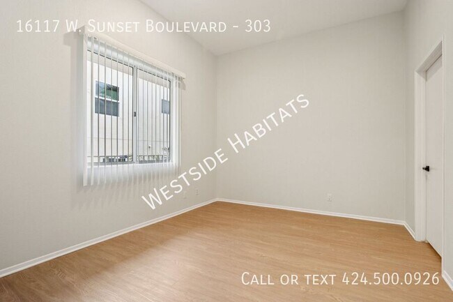 Building Photo - 16117 W Sunset Blvd