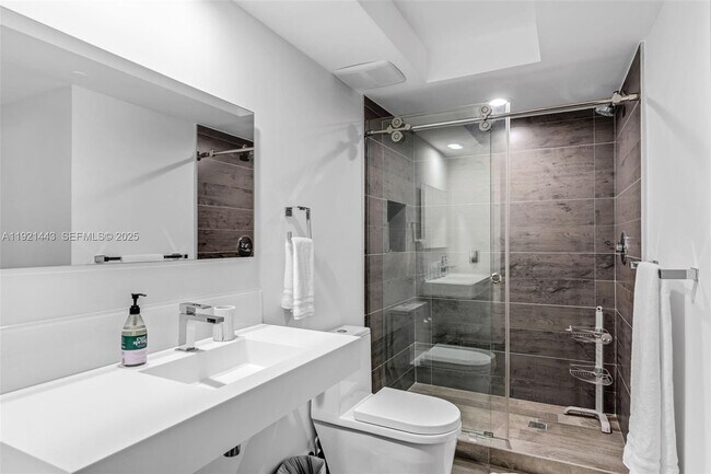 Building Photo - 55 SE 6th St