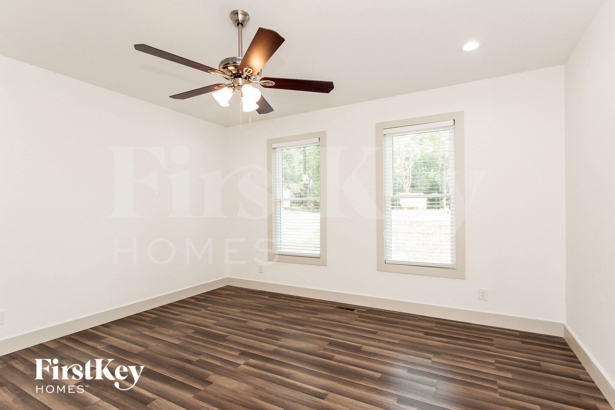 Building Photo - 81 May St