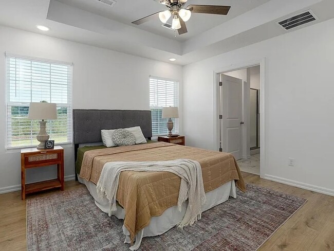 Building Photo - What a beautiful 3-bedroom, 2-bathroom hom...