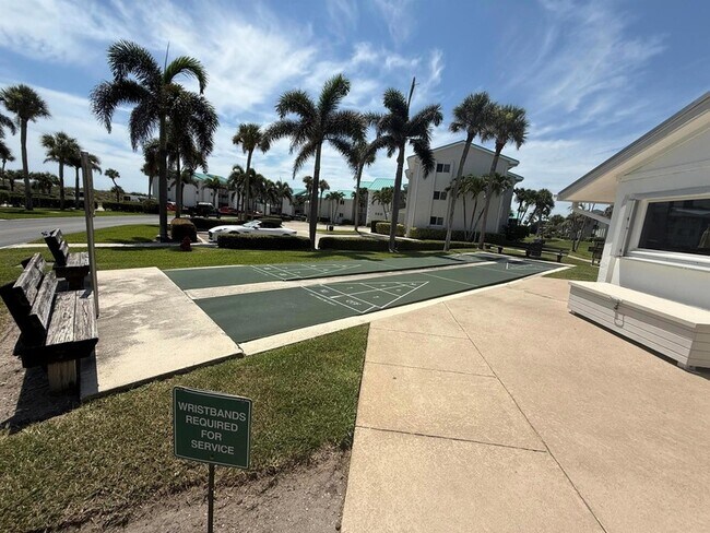 Building Photo - 2400 S Ocean Dr