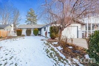 Building Photo - 3090 Santa Ana Dr