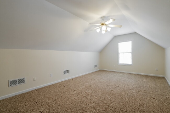 Building Photo - 1072 Pecan Grove Pl