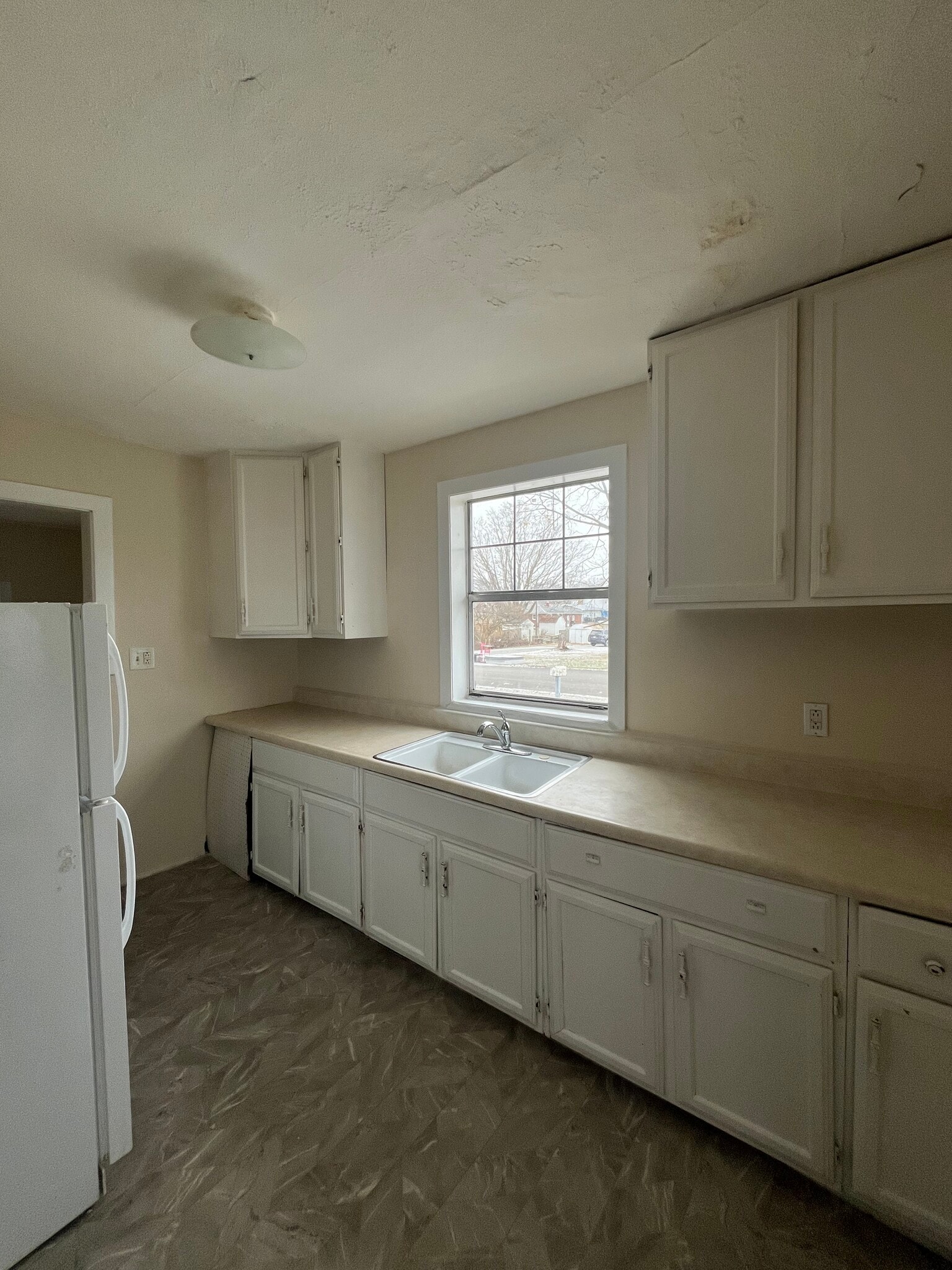 Building Photo - 579 N 30th St