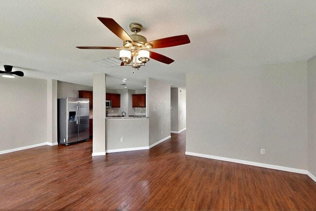 Building Photo - Spacious Family Home with Room to Grow