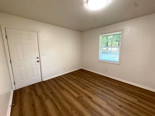 Building Photo - 4323 Ansley Ave