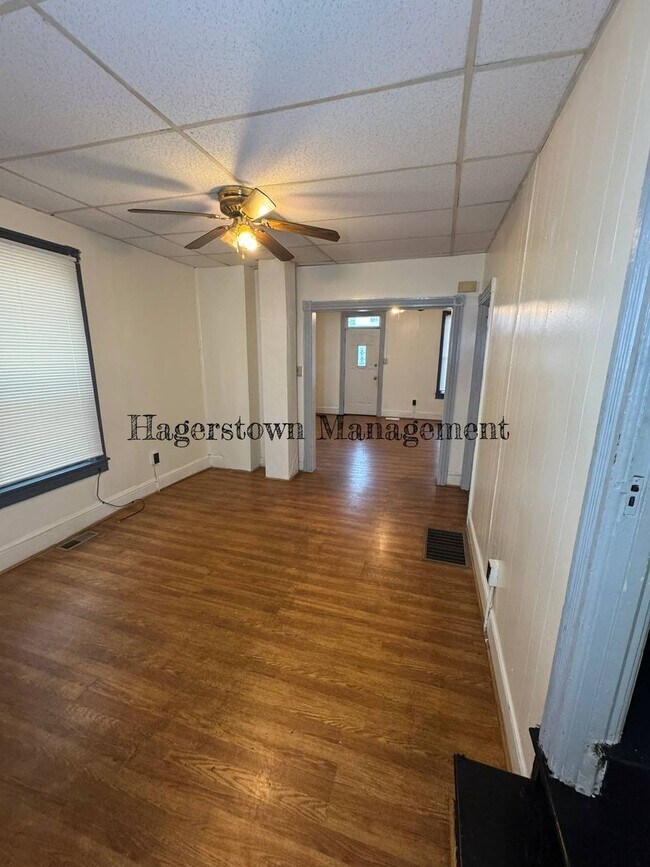 Building Photo - Duplex on Pennsylvania Ave