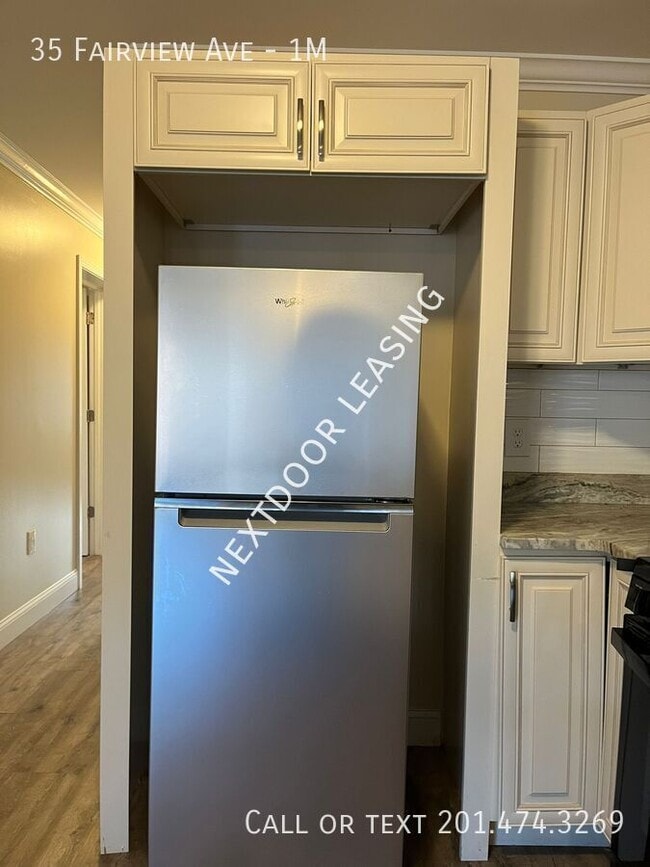 Building Photo - 35 Fairview Ave