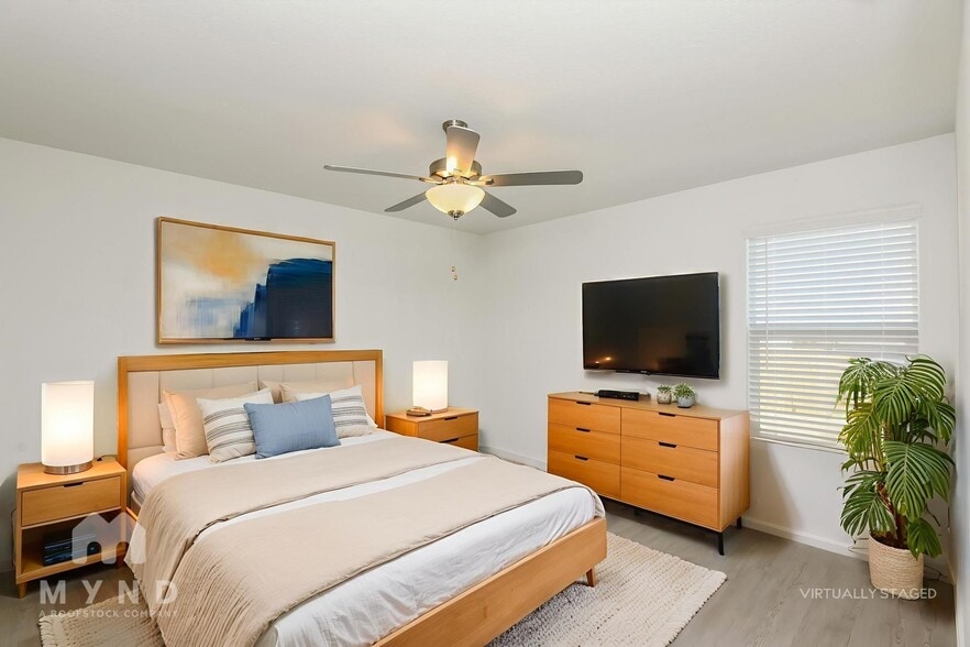 Building Photo - 2745 Ctr Crk Ln