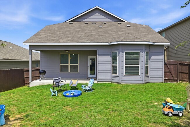Building Photo - 4 Bedroom Home for Rent in San Antonio with Solar Panels – Cinco Lakes Move-In Ready!
