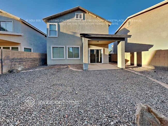 Building Photo - 3933 W Irwin Ave