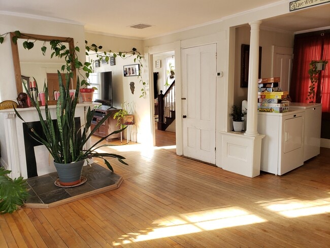 Building Photo - 23 Gannett St