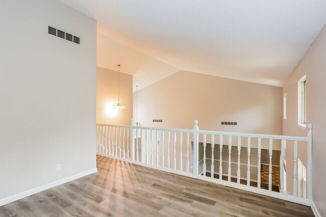 Building Photo - 10862 Geist Woods Ln