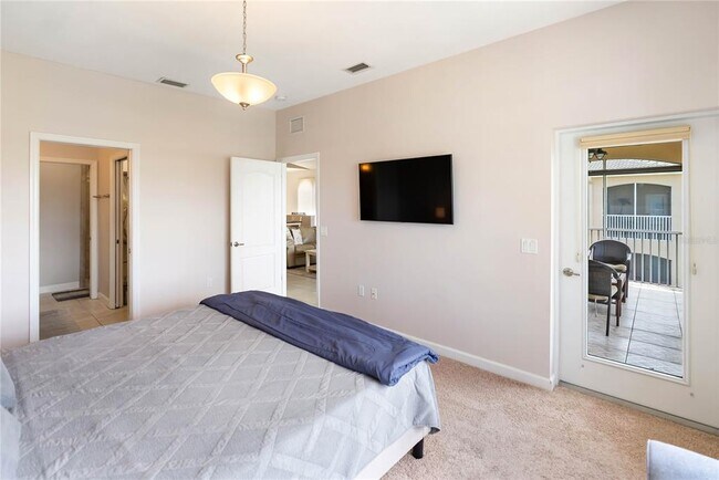 Building Photo - 6616 7th Ave Cir W