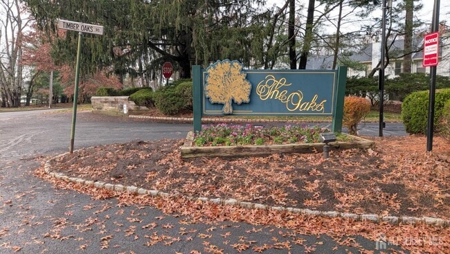 Building Photo - 2103 Timber Oaks Rd