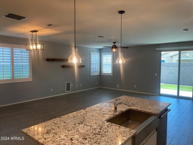 Building Photo - 12219 W Tether Trl