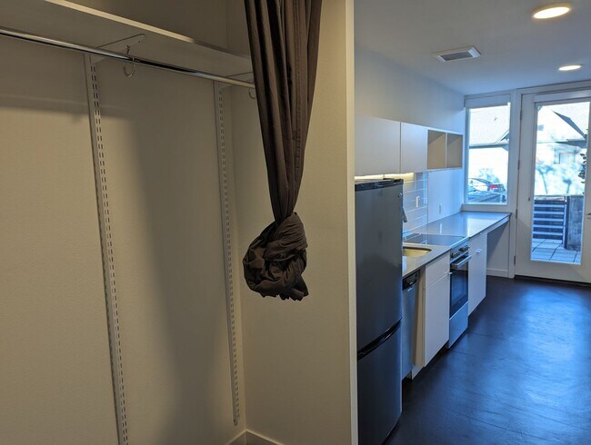 Interior Photo - Thomas Street Lofts