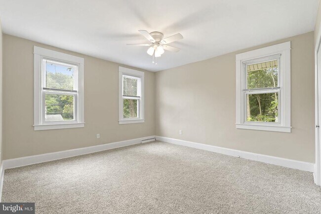 Building Photo - 129 Bortondale Rd