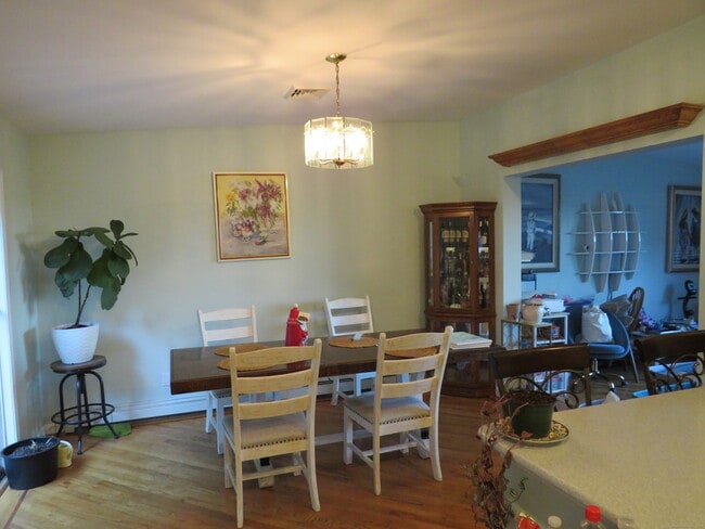 Building Photo - 15 Hayestown Heights