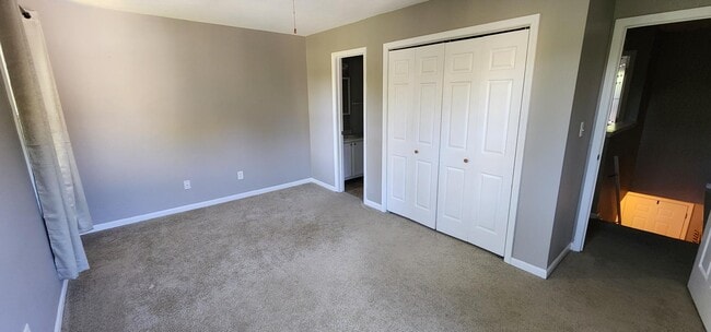 Building Photo - 6054 Southbay Dr