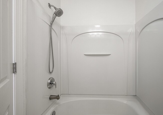 Building Photo - 2023 Northfield Dr