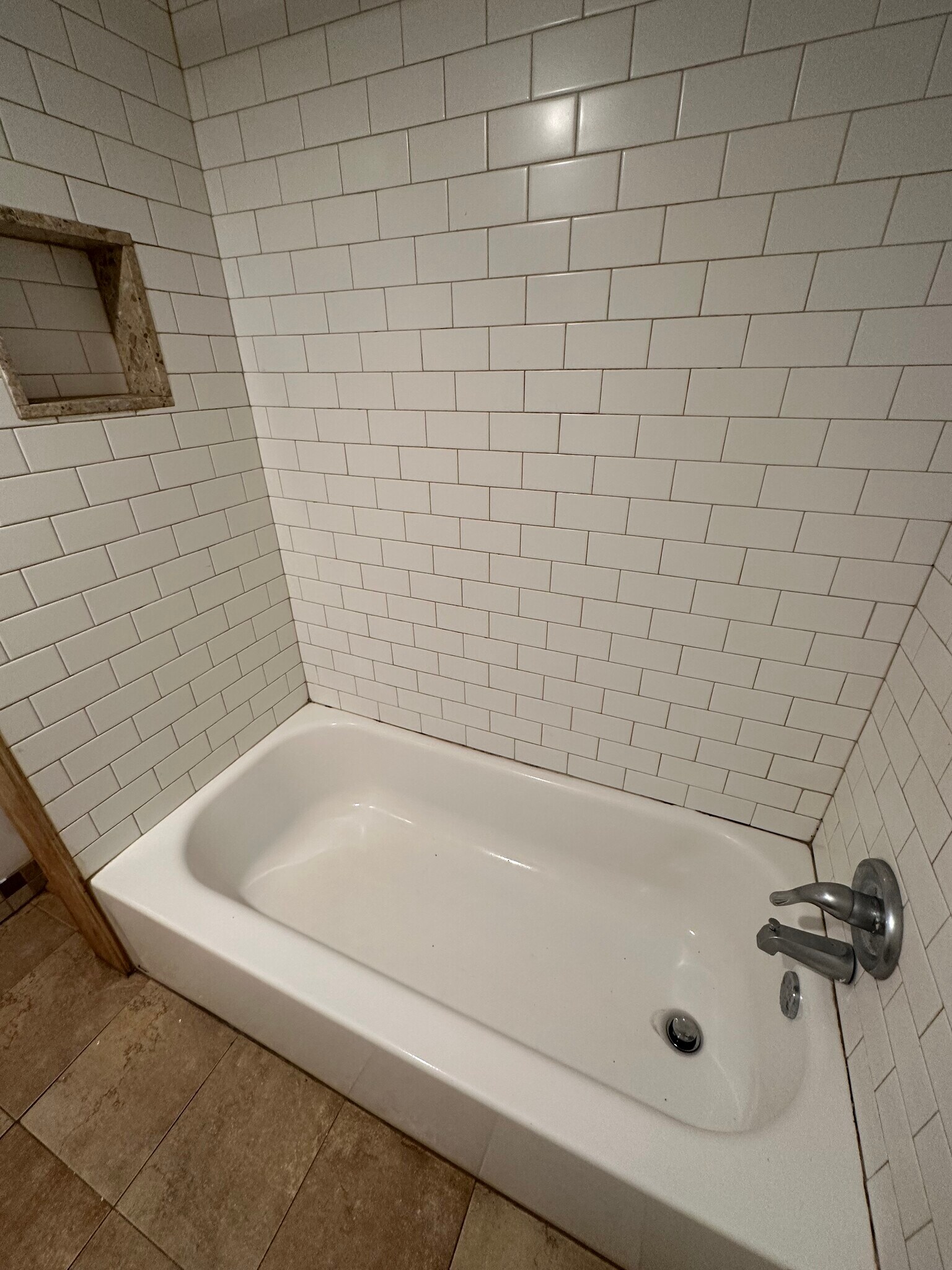 Building Photo - 2007 Broadway St